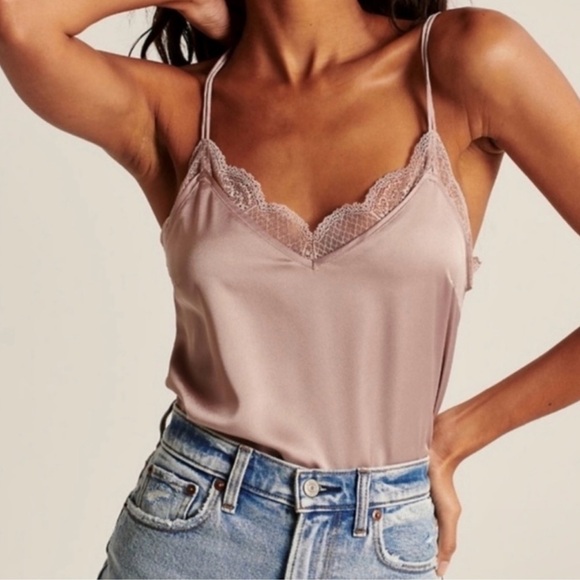 Abercrombie & Fitch Tops - Abercrombie & Fitch Mauve Lace Lined Silky Camisole Tank Top Womens Large NWOT